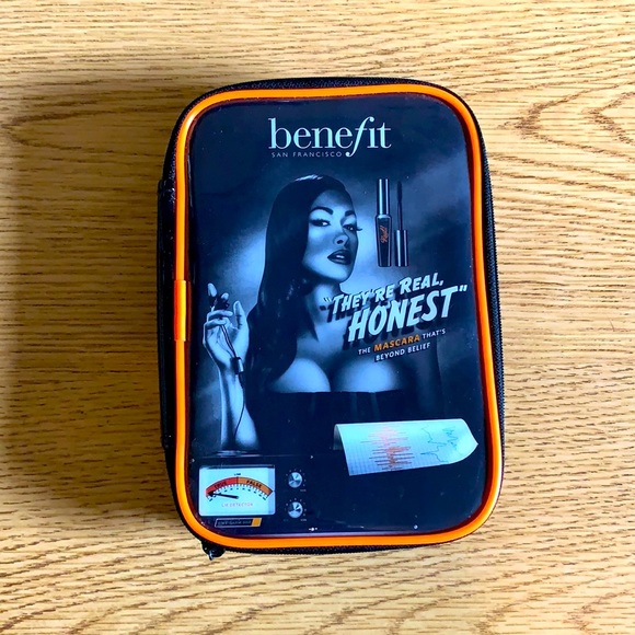 🌟Benefit they’re real zippered case